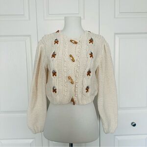 Sessun tesoro cream cable crocheted style sweater cardigan with wooden buttons
